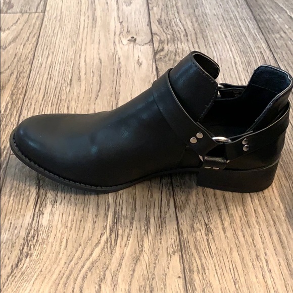 Black booties - Picture 3 of 4